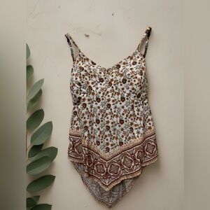 NWOT No Boundaries Floral/Bohemian Style V cut adjustable strap top Sz SMALL